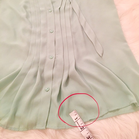 LOFT mint green pleated sheer blouse size medium - Picture 5 of 7